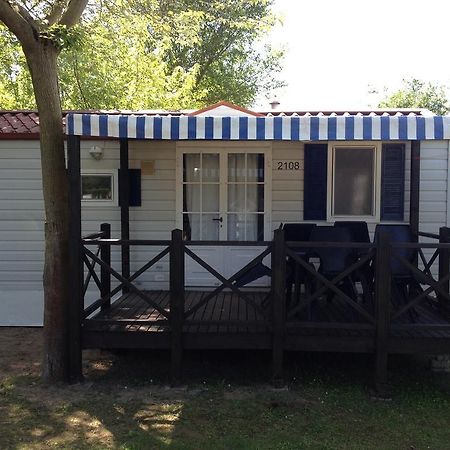 Oliholiday Mobilehomes - Cavallino Buitenkant foto