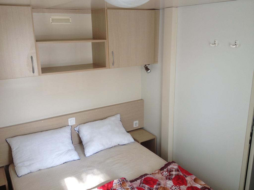 Oliholiday Mobilehomes - Cavallino Buitenkant foto